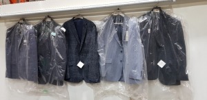 5 X BRAND NEW MIXED SUIT JACKET LOT CONTAINING - RICHARD JAMES IN NAVY SIZE 44 £240 -2X HOWICK IN NAVY SIZE 44 £199 - BEN SHERMAN IN BLUE SIZE 44 £105 ETC