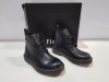 8 X BRAND NEW FIRETRAP BLACK BOOTS SIZE C10 (PLEASE NOTE SOME BOXES ARE DAMAGED)