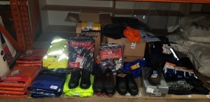 200 + BRAND NEW MIXED WORKWEAR LOT CONTAINING PORTWEST BLACK OVERALL / BIZWELD FLAME RESISTANT BIB AND BRACE / SAFETY BOOTS / SAFETY SHOES / THERM HEAVY DUTY GLOVES / ASPIRATORS / PORTWEST T-SHIRTS / TROUSERS ETC - IN VARIOUS SIZES AND COLOURS -ON HALF BA