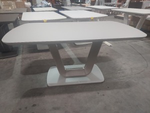 1X LAZZARO EXTENDABLE GREY DINING TABLE 1600 - 2000 MM PLEASE NOTE CUSTOMER RETURNS