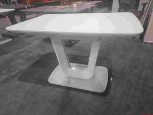 1X LAZZARO EXTENDABLE WHITE DINING TABLE 1200 - 1600 MM PLEASE NOTE CUSTOMER RETURNS