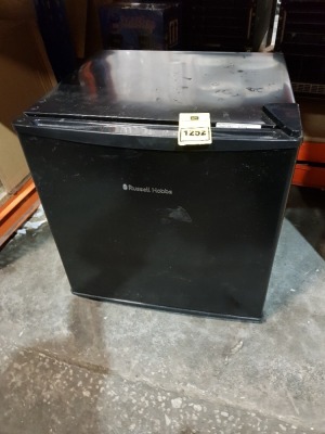 1 X RUSSELL HOBBS MINI FRIDGE / COOLER ( MODEL : RHTTLF1B )