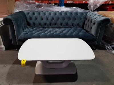 2X PIECE MIXED FURNITURE LOT TO INCLUDE - 1X BLUE VELVET STYLE BUTTONED 3 SEATER SOFA - 1X LAZZARO GREY COFFEE TABLE PLEASE NOTE CUSATOPMER RETURNS