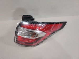 1 X BRAND NEW FORD KUGA 17 PLATE DRIVER SIDE REAR LIGHT