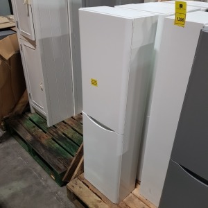 6 X ELATION 2 DOOR 4 SHELF BATHROOM CABINETS IN WHITE ( HEIGHT 119 CM X WIDTH 36 CM X DEPTH 20 CM ) - PLEASE NOTE SOME MAY BE WATER DAMAGED