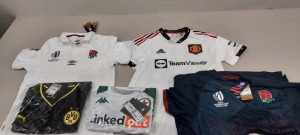 10 X BRAND NEW MIXED SPORTS CLOTHING LOT TO INCLUDE MARROONS RUGBY JERSEY SIZE M - PUMA BLACK T-SHIRT SIZEL - ENGLAND RUGBY SHIRT SIZE M - MANCHESTER UNITED AWAY SHIRT SIZE M ETC