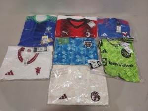 10 X BRAND NEW MIXED SPORTS CLOTHING LOT TO INCLUDE 1X ENGLAND RETRO 90 JERSEY SIZE XL - 1X NIKE BRASIL WOMENS JERSEY SIZE 10 - 1X ADIDAS BELGIUM HOME JERSEY SIZE M - 1X PUMA AC MILAN HOME JERSEY SIZE M ETC