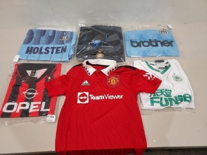 10 X BRAND NEW MIXED SPORTS CLOTHING LOT TO INCLUDE 1X AC MILAN RETRO 96 HOME JERSEY SIZE M - 1X MANCHESTER CITY RETRO 89 HOME JERSEY SIZE M - 1X INTER MILAN RETRO 98 JERSEY SIZE M - 1X MANCHESTER UNITED HOME JERSEY SIZE S ETC