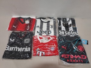 10 X BRAND NEW MIXED SPORTS CLOTHING LOT TO INCLUDE 1X CASTORE BAYERN LEVERKUSEN SIZE M - ADIDAS ARSENAL HOME JERSEY SIZE M - 1X ADIDAS JUVENTUS HOME JERSEY SIZE M ETC