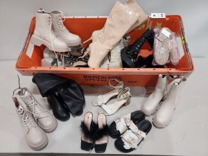 20 PIECE MIXED SHOE LOT CONTAINING M HIGH TOP BOOTS, KRUSH SANDALS, SUEDE SLIPPERS, KNEE HIGH BOOTS, DEMIX TRAINERS, ETC IN VARIOUS STYLES AND SIZES - EX SHOP DISPLAY