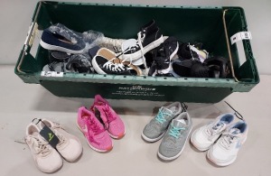 25 PIECE MIXED SHOE/TRAINER LOT INCLUDING DEMIX TRAINERS - STUDIO PUMPS - JACK WILLS SLIDERS - GUL TRAINERS - KARRIMOR SANDALS ETC ALL IN VARIOUS SIZES - EX SHOP DISPLAY