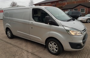 SILVER FORD TRANSIT CUSTOM 290 LTD E - DIESEL PANEL VAN 2198CC FIRST REGISTERED 31/12/2013 REG: YR63VHB MILEAGE :101496 1 KEY NO V5 MOT UNTIL 9/5/2024