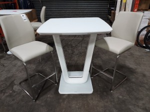 1 X LAZZARO BAR TABLE IN WHITE SIZE L 78 W 77 H 100 CM WITH 2 LEATHER LOOK BAR CHAIRS IN CREAM