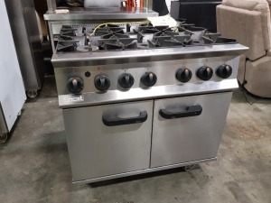 1 X LINCAT TWO DOOR GAS OVEN WITH 6 BURNERS ON WHEEL'S SN 30137091