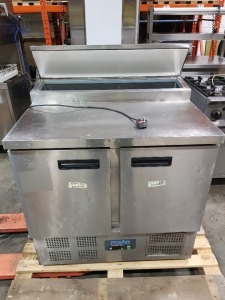 1 X POLAR REFIGERATION UNDERCOUNTER 2 DOOR FRIDGE / CHILLER /COOLER MODEL NO G604 PLUS 9 STAINLESS STEEL GN PANS