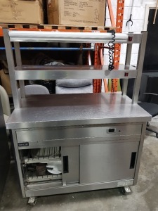 1 X LINCAT STAINLESS STEEL HOT FOOD SERVING CABINET WITH TWO DOOR STORAGE PLUS 50 MIXED PLATES