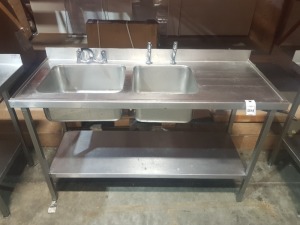 1 X STAINLESS STEEL COMMERCIAL DOUBLE BOWL SINKS SIZE L150 W 60 H88 CM