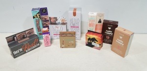 10 PIECE BRAND NEW MIXED BENEFIT MAKE UP LOT CONTAINING PUFFOFF UNDEREYE GEL £18 - HOOLA LIGHT FOUNDATION - 3D BROW TONES - HELLO HAPPY SOFT FOUNDATION - ETC