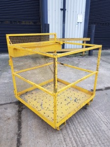 1 X CONCEPT ENGINEER 1M X 1M WORKING PLATFORM C/W LIFT UP BAR. DOOR IS MESH BACKED