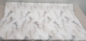 1 X ONE ROLL OF JACQUARD CURTAIN FABRIC BRAND - ILIV DESIGN - FEATHER BOA COLOURWAY - PUTTY 137 CM WIDTH - APPROX 15 M LENGTH RRP £22.99 PER SQUARE METRE - TOTAL £344.85 EST