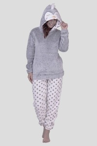 6 X BRAND NEW 2 PIECE LUXURY PJAMAS SET - IN WHITE POLKA DOT AND GREY - IN 2 SIZES TO INCLUDE 2-M / 4 - XL RRP £ 39.99 EACH - TOTAL RRP £ 239.90