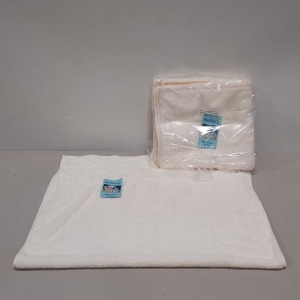 30 X BRAND NEW MUSBURY SOFT 'N' DRY BATH TOWELS IN IVORY COLOUR (SIZE : 70 X 127 CM ) - IN 1 BOX