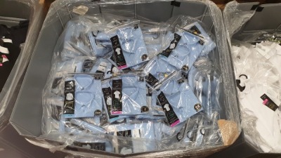 FULL PALLET OF 489 X 2 PACKS OF BRAND NEW BLUE TESCO F & F SCHOOL SHORT / LONG SLEEVED SHIRTS (TOTAL RRP £1956) SIZE 7-8 YEARS (NOTE PALLET JACKET NOT INCLUDED)