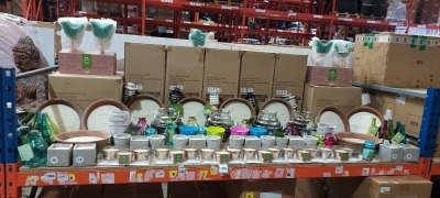 75 + PIECE BRAND NEW MIXED PREMIER SUMMER / GARDEN LOT CONTAINING TWIN GLASS DRINK DISPENSERS ON STAND / CITRONELLA BUTTERLY CANDLES / SET OF 3 LEMONGRASS CITRONELLA CANDLES / 30 CM LARGE 5 WICK CLAY POT CANDLES / GARDEN PATH TORCH WITH CITRONELLA CAN