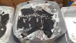 FULL PALLET OF 2044 X 2 PACKS OF BRAND NEW BLACK TESCO F & F SCHOOL SHORTS (TOTAL RRP £8176) SIZE 7-8 YEARS (NOTE PALLET JACKET NOT INCLUDED)