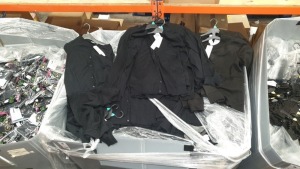 FULL PALLET OF 418 X MAINLY 2 PACKS OF BRAND NEW TESCO F & F SCHOOL UNISEX SWEATSHIRTS / CARDIGANS BLACK 14-15 YEARS (TOTAL RRP £2800 MIN) - (NOTE PALLET JACKET NOT INCLUDED)