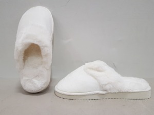 42 X BRAND NEW FAUX FUR INTERIOR AND EXTERIOR - RIBBED SOLE SLIPPERS - ALL IN CREAM - ALL IN SIZE M - IN 2 BOXES