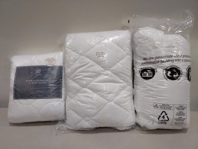 5 X BRAND NEW MIXED DUVET LOT CONTAINING 1 X LUXURY DIAMOND MATTRESS TOPPER - SINGLE 1 X DIANA COMPE SUPER LIGHTWEIGHT LUXURY DUVET - KING SIZE 3 X MUSBURY PEACHSKIN DUVET - KING SIZE - 13.5 TOG