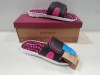 12 X BRAND NEW DUNLOP JAYNE ADJUSTABLE STRAP MEMORY FOM SLIDERS ( DLP077) - IN BLACK AND PINK 6 X SIZE UK 5 6 X SIZE UK 6 - IN 1 BOX RRP £ 24.99 - TOTAL RRP £ 299.88