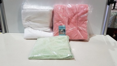 30 X BRAND NEW MIXED LUXURY SUPERSOFT TOWELS - IN VARIOUS SIZES AND COLOURS TO INCLUDE WHITE / PINK / GREEN AND TEAL ETC -