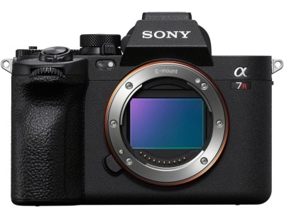 SONY A7R V MIRRORLESS DIGITAL CAMERA BODY WITH SPARE BATTERY & ORIGINAL BOX