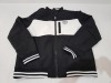 6 X BRAND NEW DESIGNER JACK AND JONES LIGHTWEIGHT JACKETS IN MENS- WATER REPELLENT ZIP UP JACKET IN BLACK AND WHITE SIZES INCLUDE ONE SMALL, TWO MEDIUM AND TWO LARGE ( RRP £ 55 EACH - TOTAL £3330) IN ONE TRAY- TRAY NOT INCLUDED