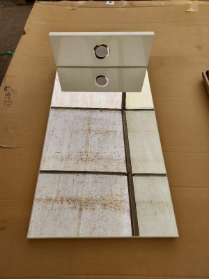 10 X BRAND NEW 450 ILLUMINATED MIRROR UNITS - ALL IN WHITE (29440/000) ( H 70 CM W 40 X D 17 CM )