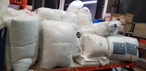 150 X PIECE BRAND NEW MIXED BEDDING LOT TO INCLUDE DIANA COWPE LUXURY SINGLE DUVETS - GOOSE FEATHER 13.5 TOG DUVETS - 10.5 TOG CUT OFF DUVET - 10.5 TOG 135CM X 198CM DUVETS - CUSHIONS - CUSHION COVERS ETC