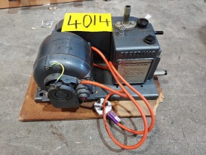 1 X EDWARDS HIGH PRESSURE VACUUM PUMP (MODEL : ES50)