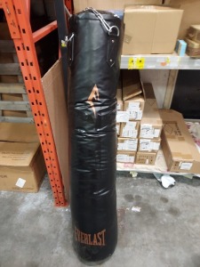 1 X BRAND NEW EVERLAST 45 KG PUNCHBAG - DIAMETER 30CM - LENGTH 150CM