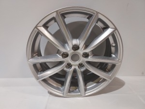 4 X BRAND NEW BOXED GENUINE RANGE ROVER 19 INCH ALLOY WHEELS - ( 5001 STYLE ) ( PRODUCT CODE : LR037742)