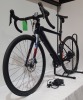 BERGAMONT E-GRANDURANCE ELITE MODEL 281021 . FRAME SIZE 53CM (WITHOUT PEDALS - STANDARD) MULTI-FUNCTIONAL ALL-ROAD WITH FAZUA DRIVE. 55 NM TORQUE AND 252 WH BATTERY CAPACITY PUSH THE LIMITS ON ALL PLANNED ROUTES. 28, SUPER LITE AL-6061 TUBING, INTEGRATED