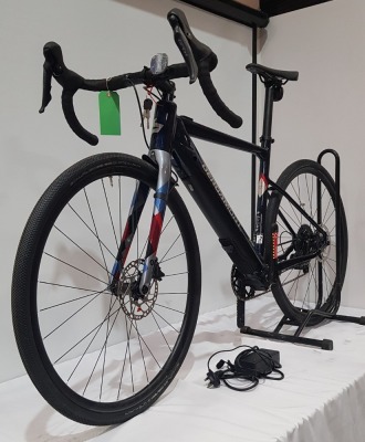 BERGAMONT E-GRANDURANCE ELITE MODEL 281021 . FRAME SIZE 53CM (WITHOUT PEDALS - STANDARD) MULTI-FUNCTIONAL ALL-ROAD WITH FAZUA DRIVE. 55 NM TORQUE AND 252 WH BATTERY CAPACITY PUSH THE LIMITS ON ALL PLANNED ROUTES. 28, SUPER LITE AL-6061 TUBING, INTEGRATED