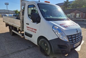 WHITE RENAULT MASTER ML35 DCI 125 PICKUP, MX15 KXT, 2298cc, DIESEL, 1 KEY, MOT 11TH OCTOBER 2024, NO V5, 89537 MILES, WITH CLARKE RECEIVER MOUNTED COMPRESSOR AND A FUEL TANK AND PUMP