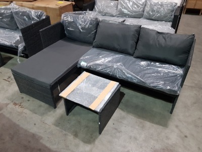 1 X STUDIO RATTAN CORNER SOFA SET WITH GLASS TOP TABLE - IN BLACK COLOUR WITH GREY COLOURED CUSHIONS - IN BOX ( PLEASE NOTE THIS IS CUSTOMER RETURN )