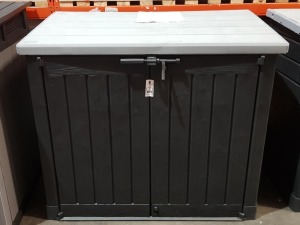 1 X KETER PREMIER LARGE OUTDOOR STORAGE BOX - LOCKABLE WITH PADLOCK ( NOT INCLUDED ) - W 145 CM X D 82 CM X H 125 CM - PRE BUILT - DAMAGE ON CORNERS AND FEW CRACKS ON BODY - STILL FULLY FUNCTIONAL