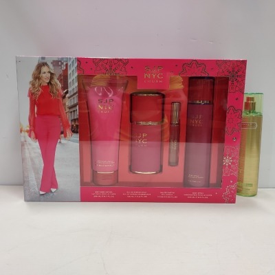 8 X BRAND NEW MIXED GIFT SETS TO INCLUDE 4 X SJP COVET 250 ML BODY MIST AND 4 SETS OF 4 SJP NYC CRUSH 4 PIECE GIFT SET EAU DE PARFUM SPRAY - 100 ML / EAU DE PARFUM 10 ML ROLLERBALL - BODY SPRAY 236 ML / 200 ML BODY LOTION 4 X SJP COVET 250 ML BODY MI