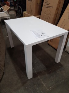 1 X BRAND NEW DINING TABLE IN GLOSS WHITE - 120CM X 80CM X 76CM HEIGHT