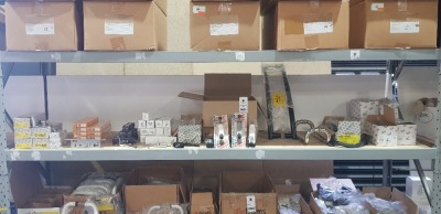 50 + BRAND NEW MIXED HARDWARE LOT CONTAINING SILINDIRLI GOMME KIT 153 MORTISE LOCK WITH CYLINDER - DORAS LOCK 2070M 26 + 10 + 55= 91 MM - AXIST ALUMINIUM & PVC ACCESSORIES WINDOW HANDLE - MIXED DOOR HANDLES AND STOPS ETC ON A FULL SHELF