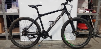 1 X CARRERA VENGEANCE MOUNTAIN BIKE- 24 GEAR - FRAME SIZE 52CM - PLEASE NOTE DAMAGE TO THE GEARBOX